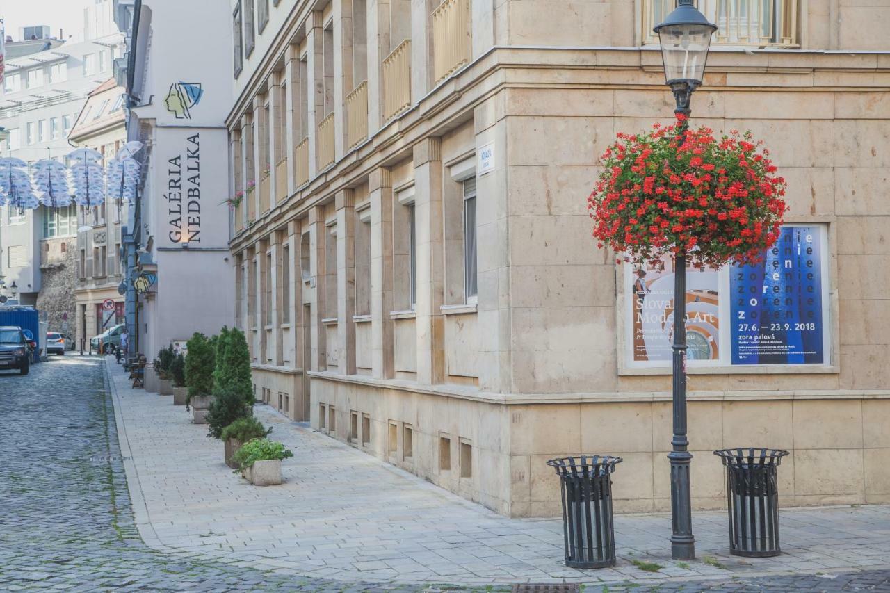 Downtown Pedestrian Zone Apartment Братислава Екстер'єр фото